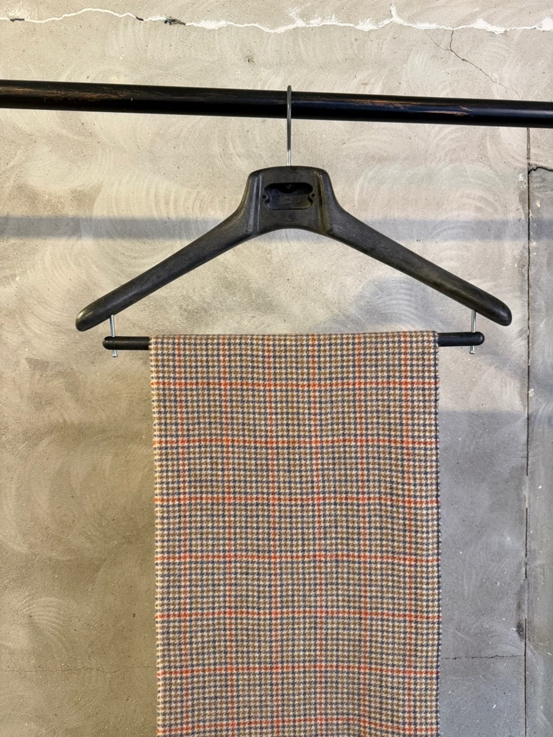 까르벵 건클럽체크 머플러 상품이미지7