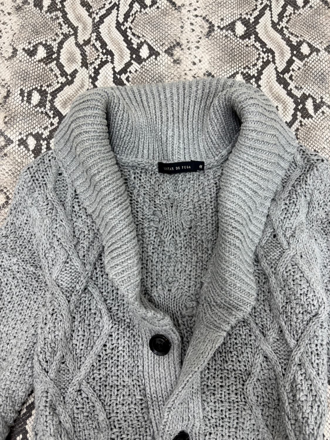 “FUGA” Grey Knit Cardigan 상품이미지8