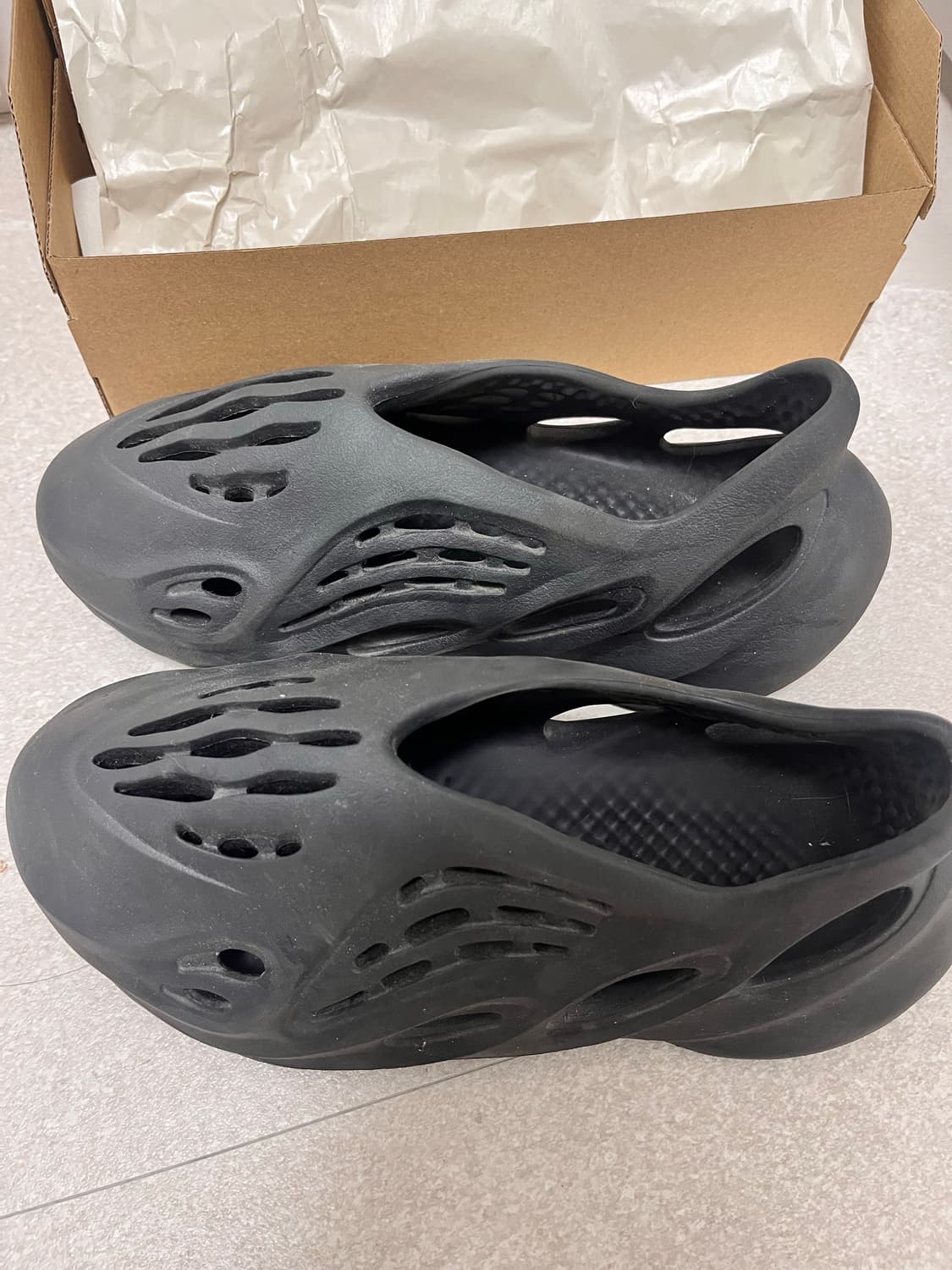 이지 폼 러너 오닉스 265 상품이미지1