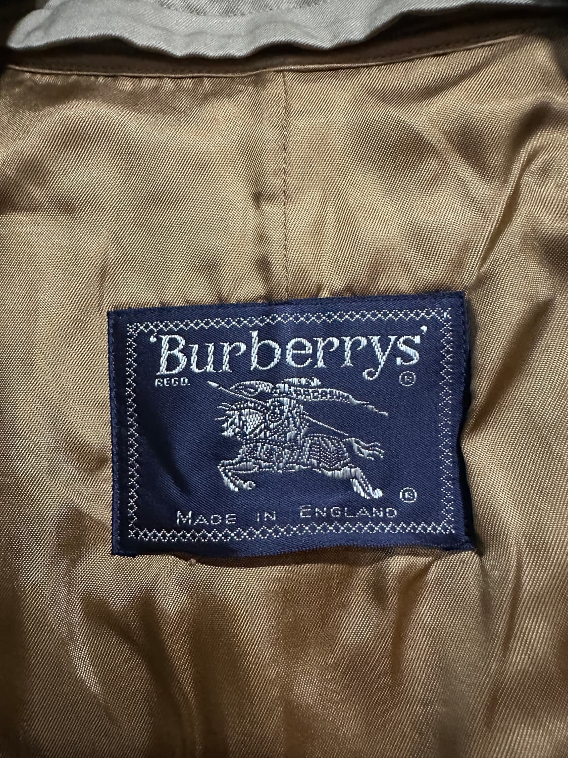 버버리 트렌치코트 베이지 100사이즈 내피있음 상품이미지9
