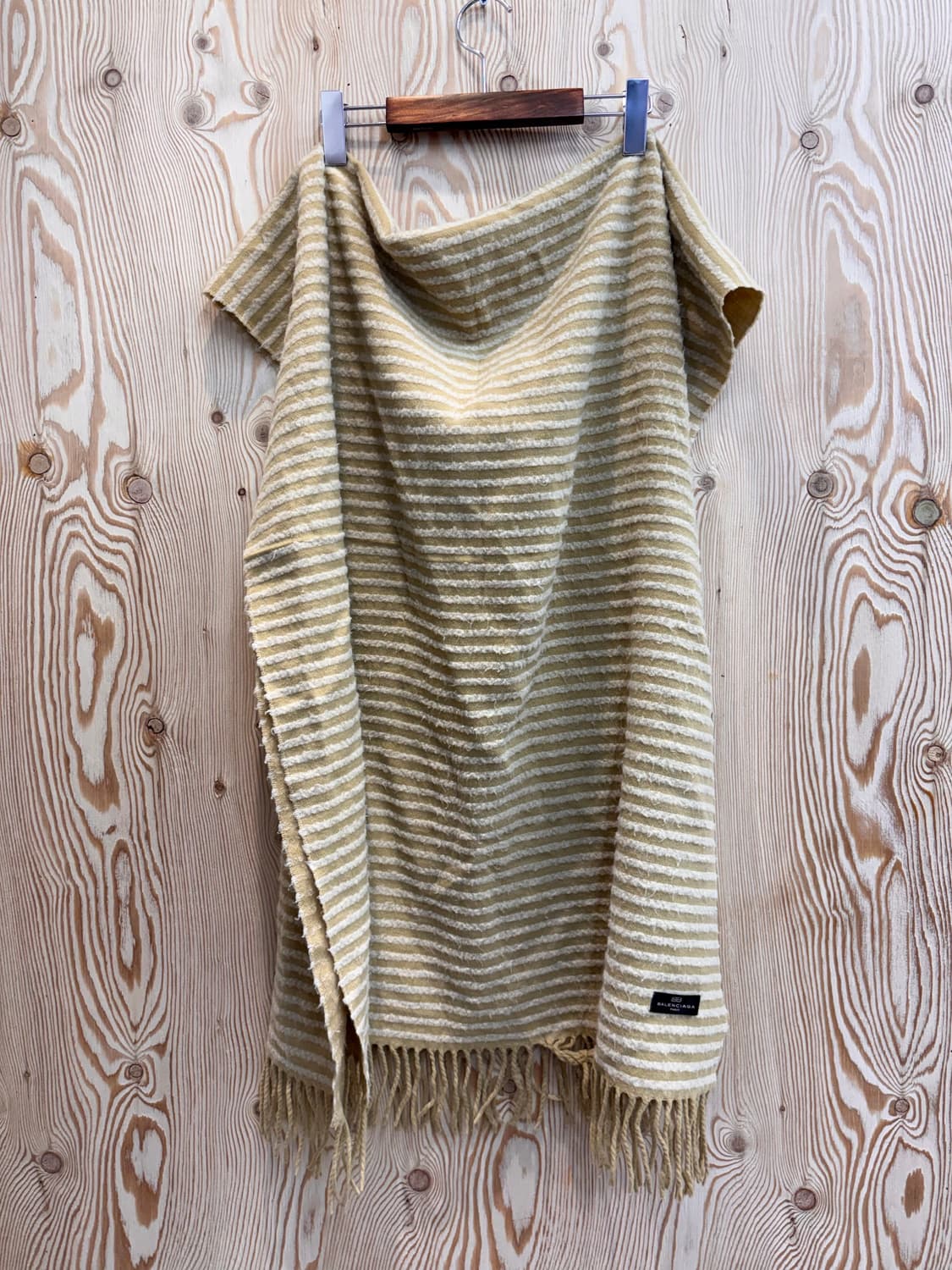 발렌시아가 스트라이프 머플러 상품이미지1