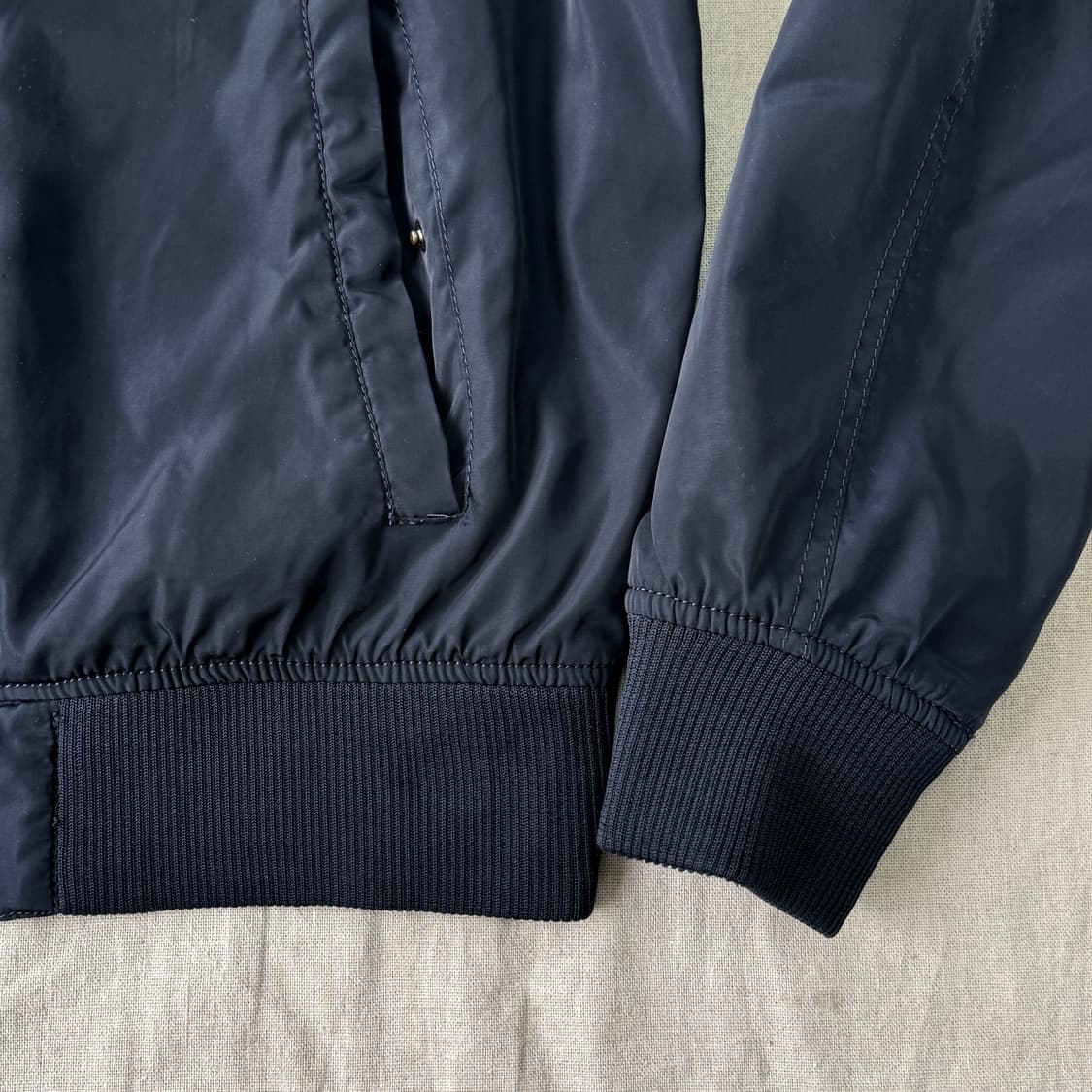 자라 나일론 네이비 봄버 L 상품이미지3