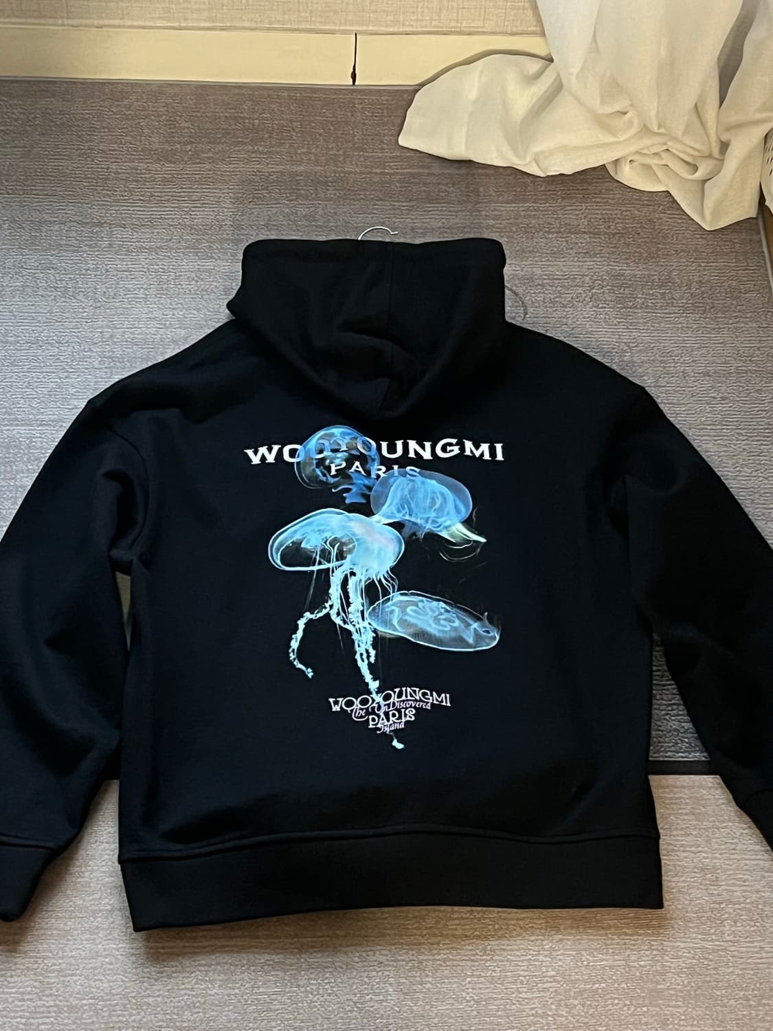 우영미 젤리피쉬 후드티 상품이미지1