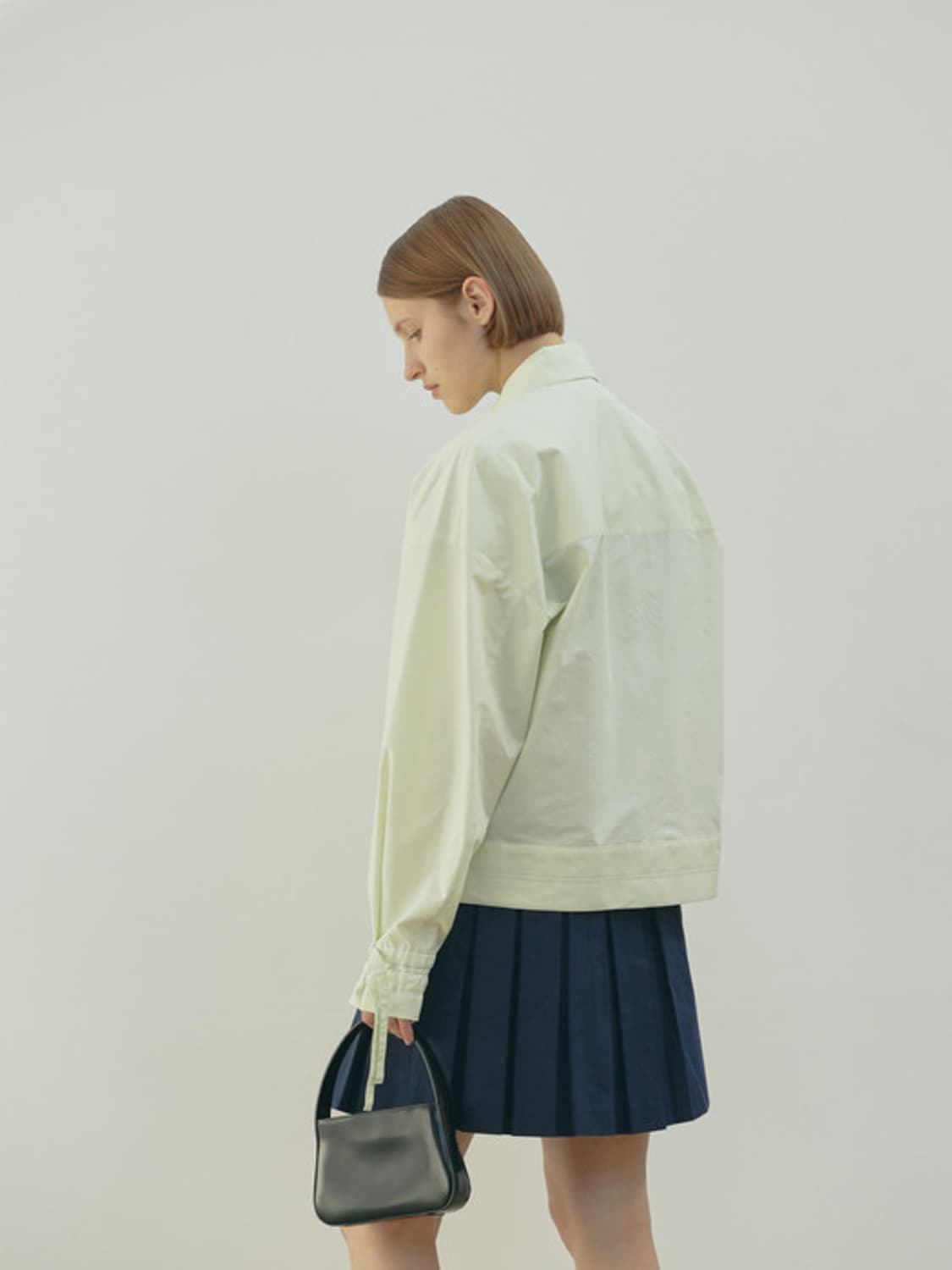 에토스 하프 플리츠 미디스커트 네이비 상품이미지2