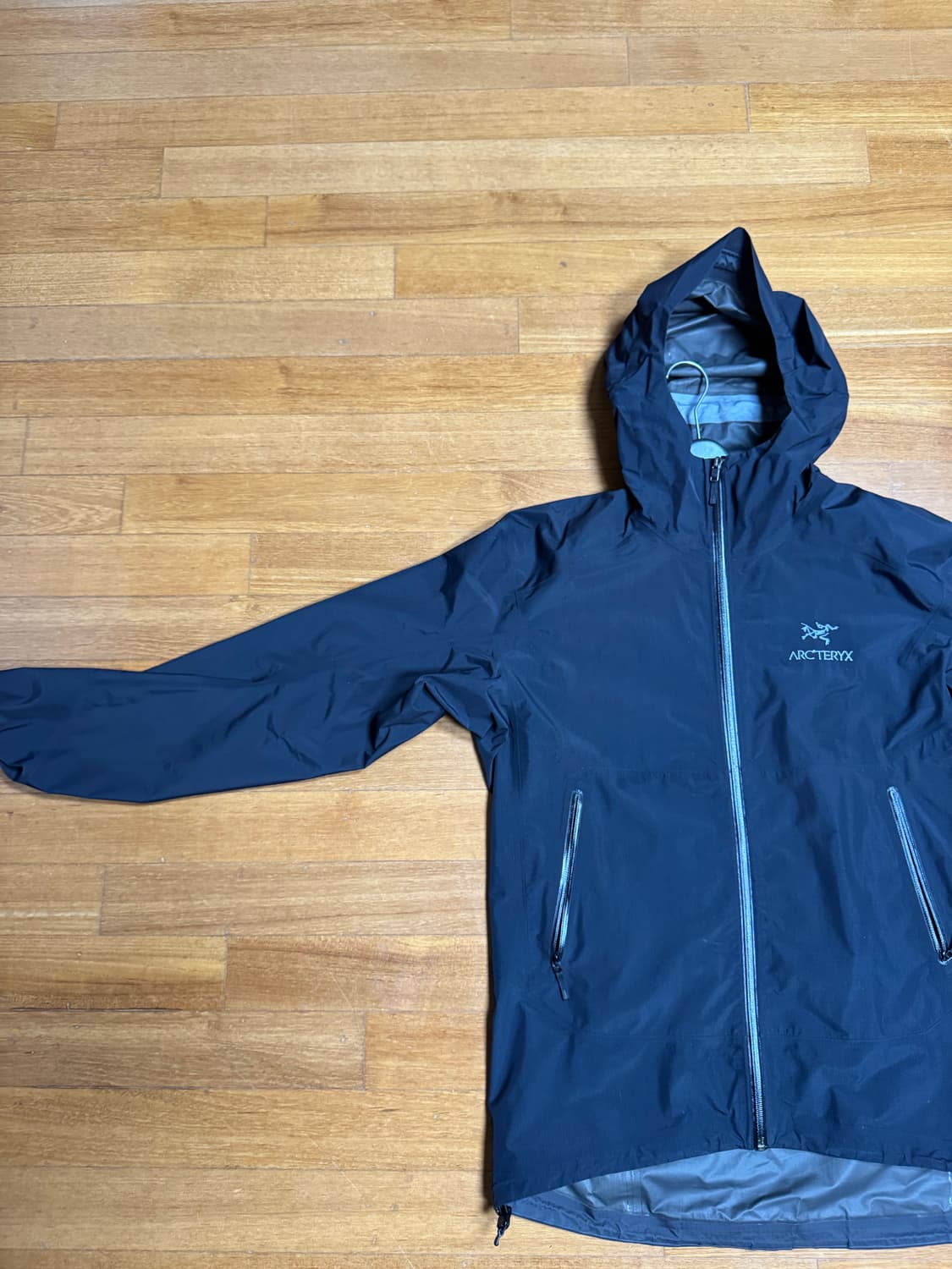 아크테릭스 제타 SL 블랙 바람막이 상품이미지4