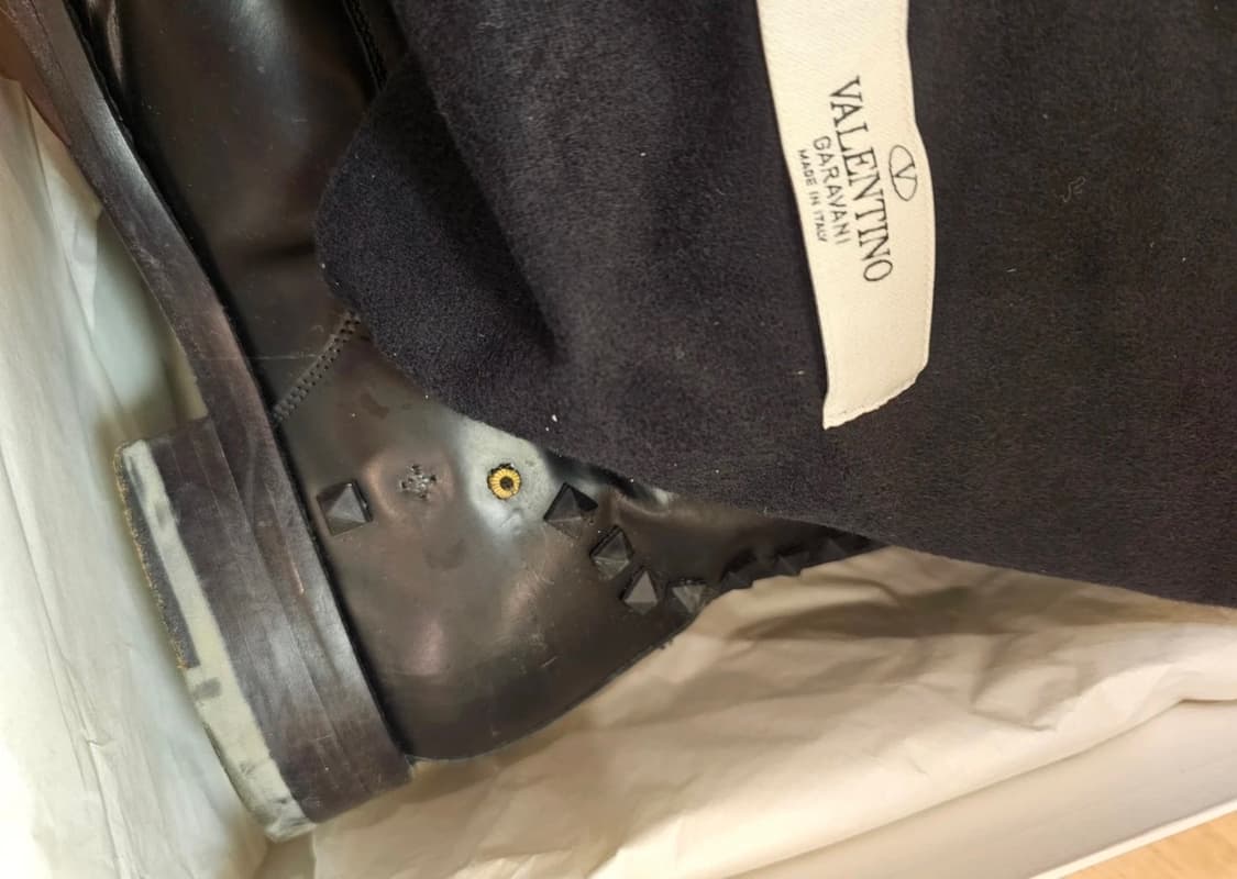 발렌티노 락스터드 앵클 부츠 블랙 42 상품이미지9