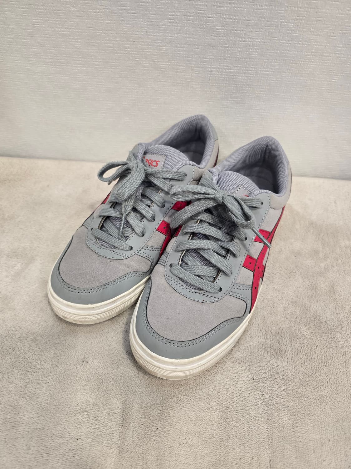 아식스 회색 핑크 운동화 스니커즈 240 상품이미지1