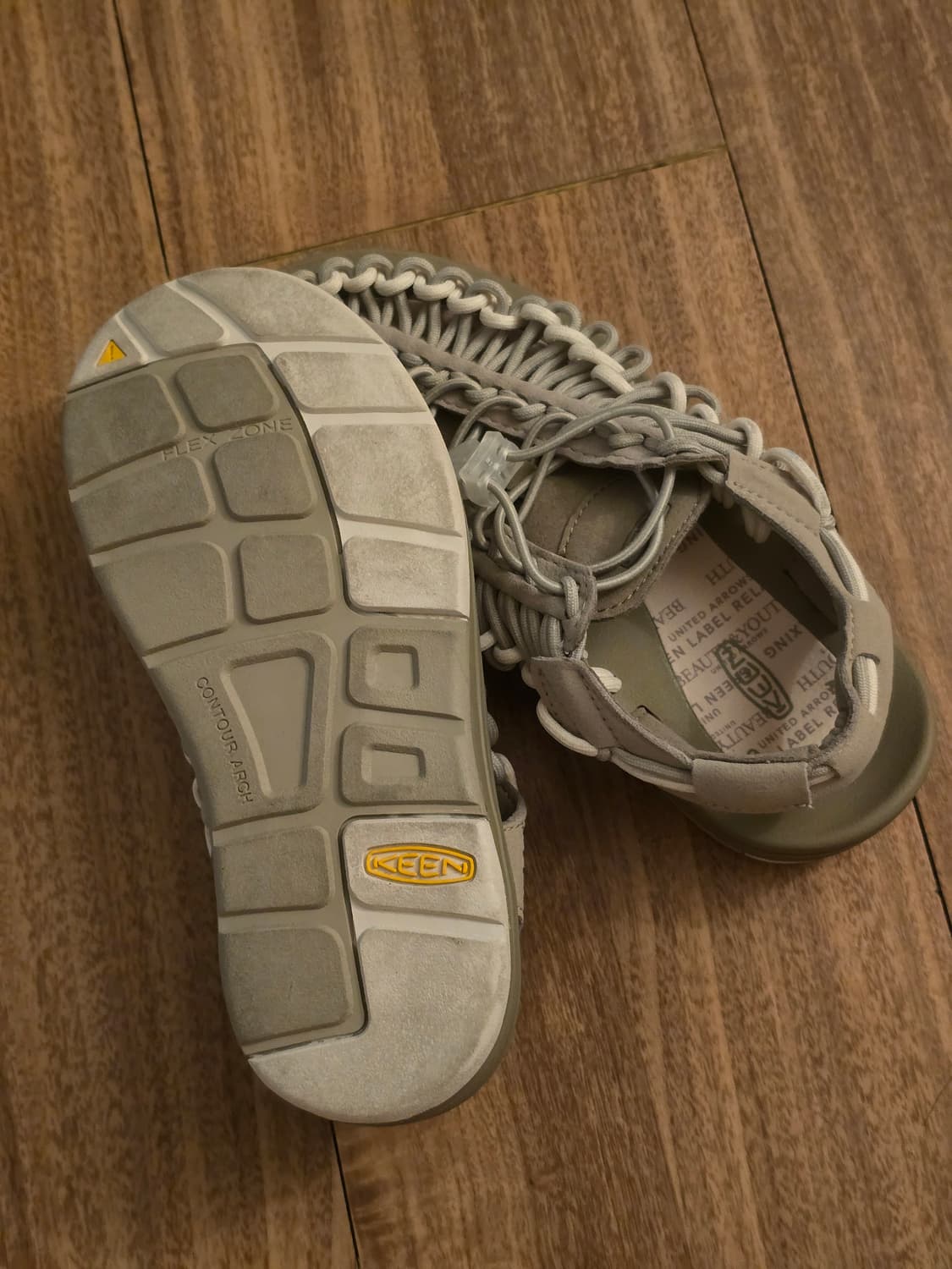 KEEN 킨 유니크 샌들 225 상품이미지7