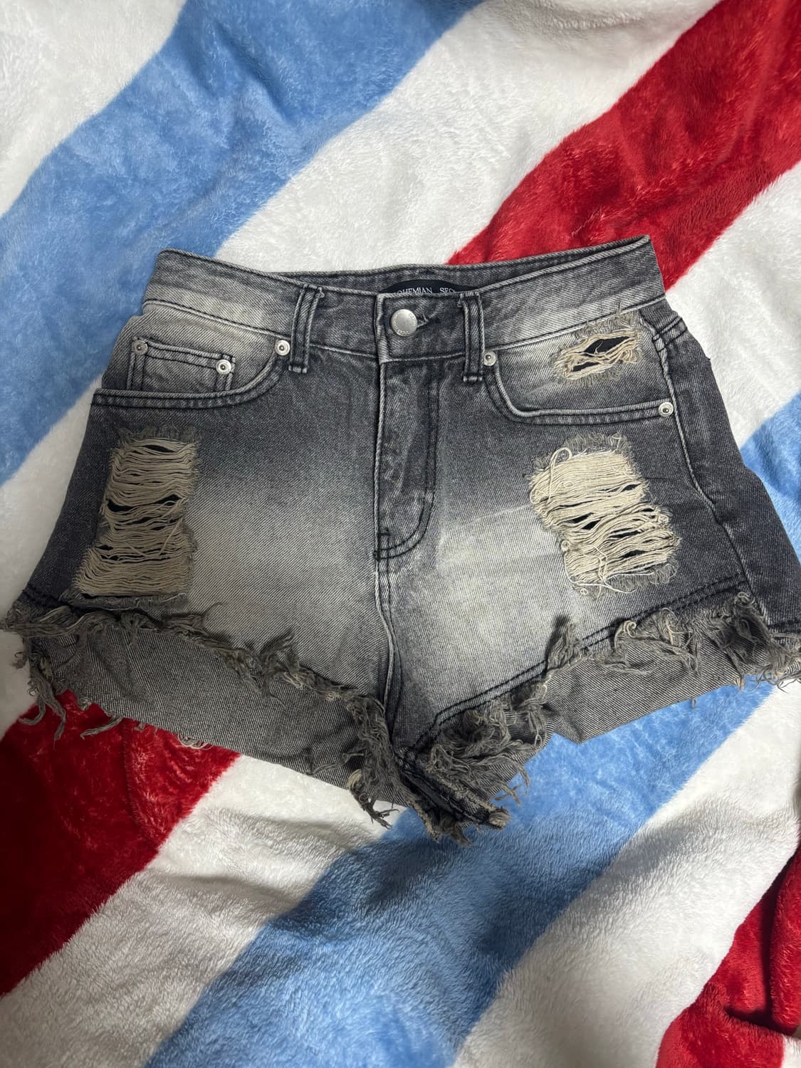 보헤미안서울 데미지 워싱 쇼츠 그레이 22ver 상품이미지2