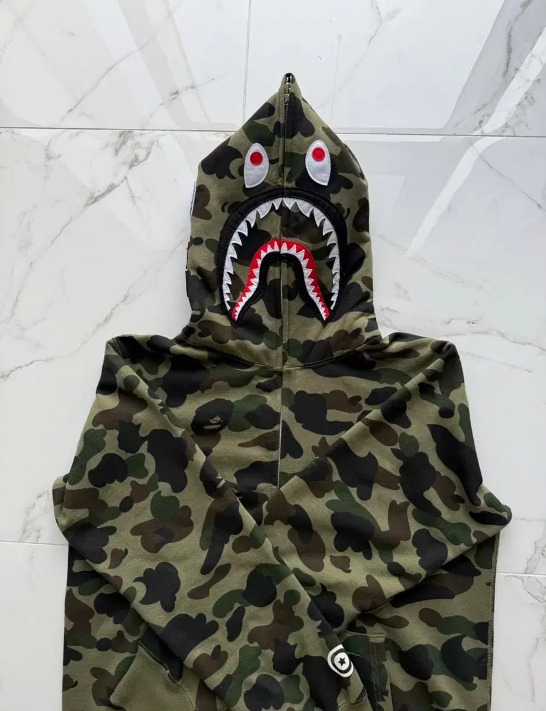 베이프 샤크후드 녹계 L 상품이미지1