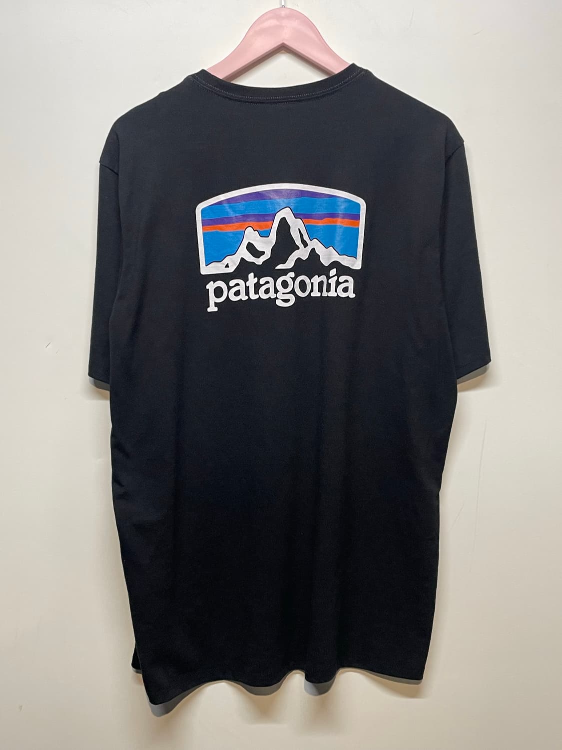 파타고니아 블랙 티셔츠 반팔 로고티 상품이미지4