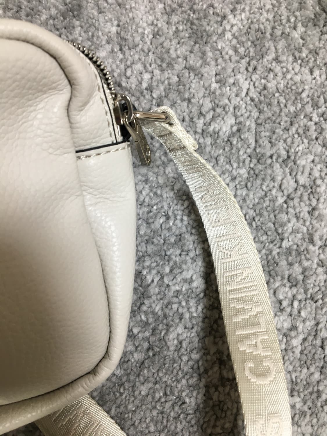 CKJ 더블집업 크로스백 화이트 상품이미지3