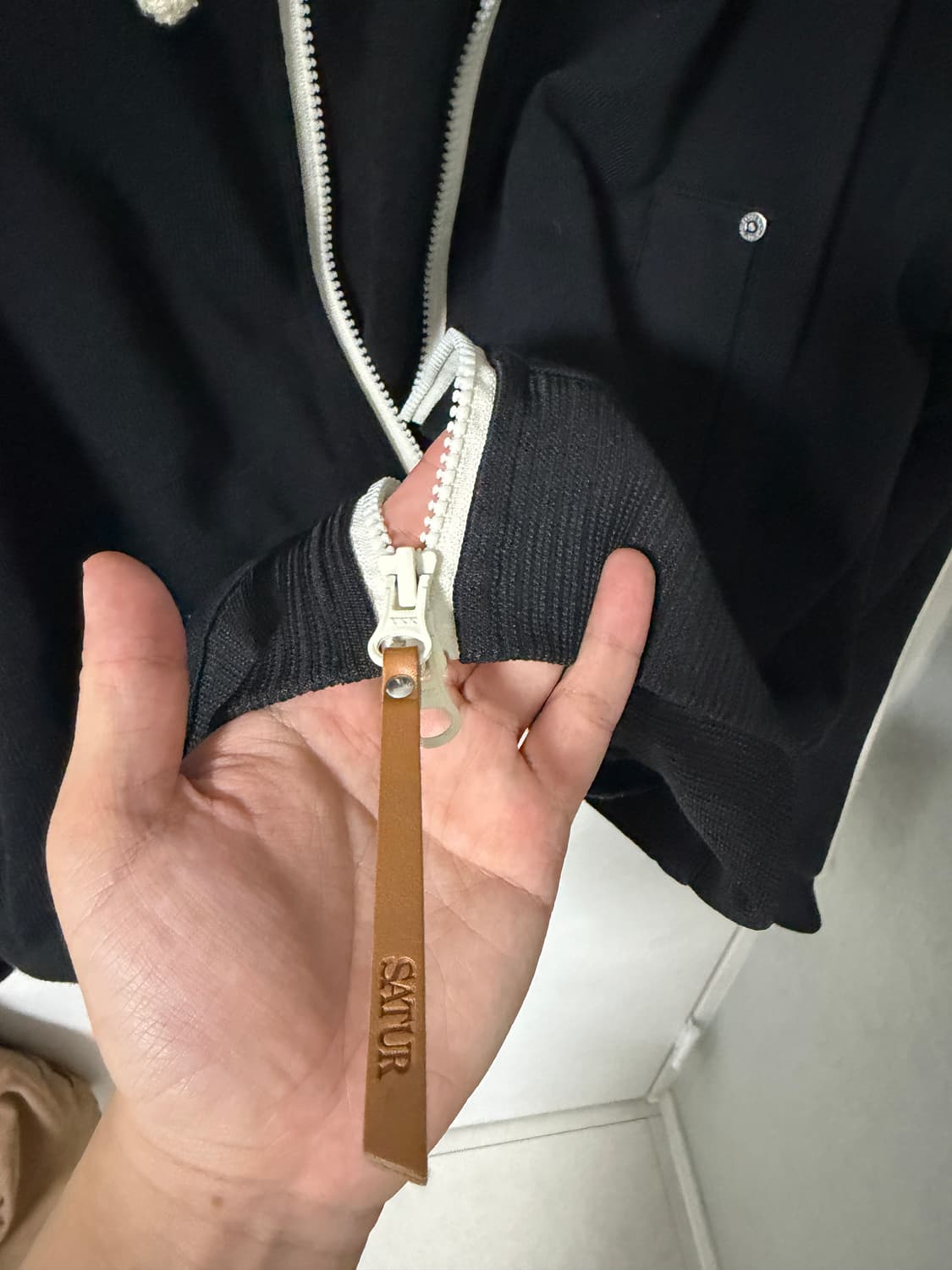 세터 로턴 루즈핏 후드 집업 캐비어 블랙 L 상품이미지6