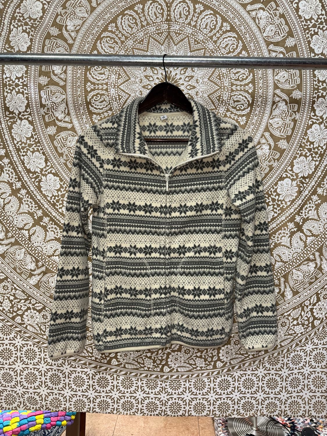 유니클로 에스닉 화이트그레이 후리스 상품이미지3