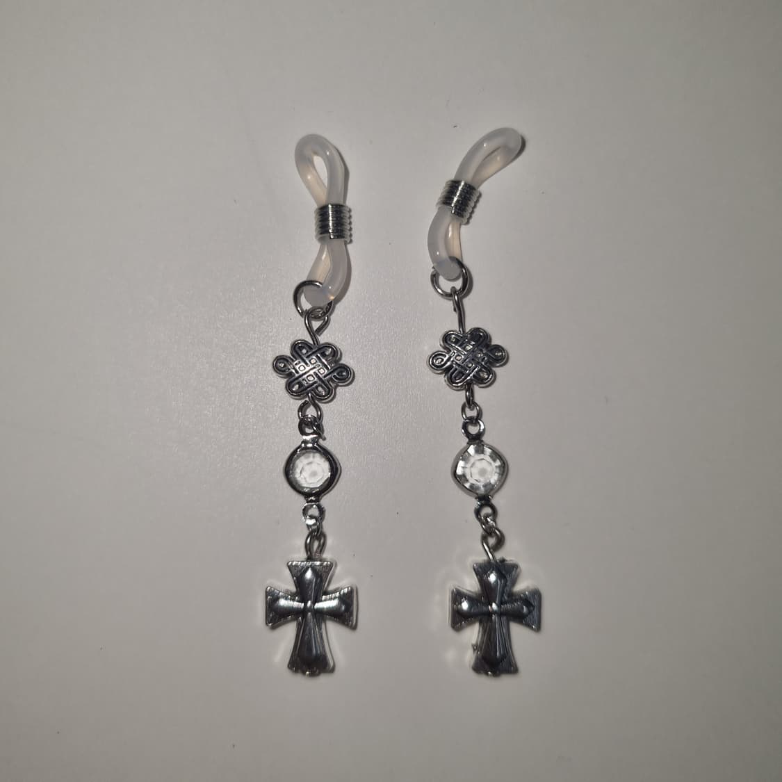 Silver Cross glasses charm (white/black) 상품이미지1