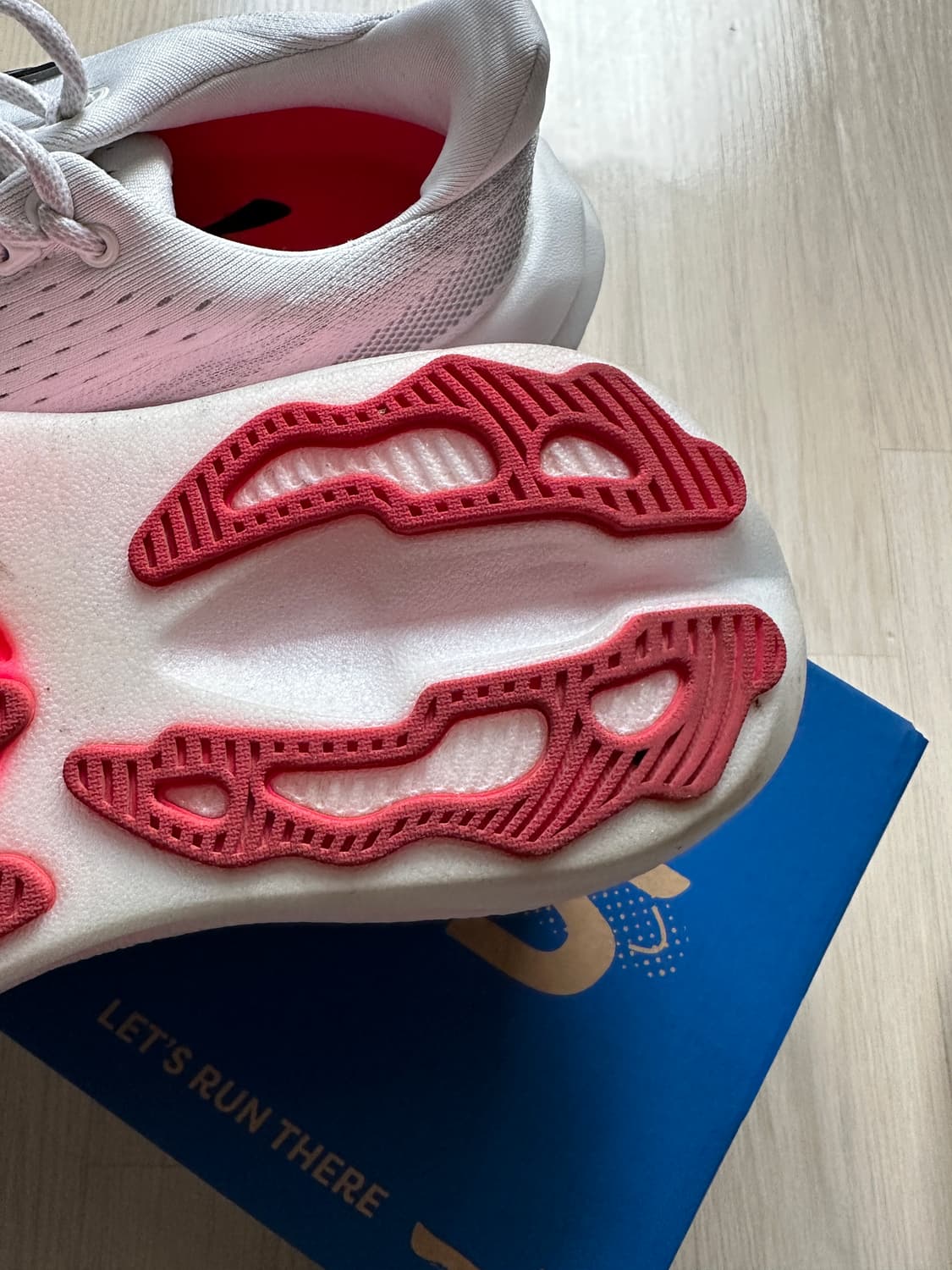 브룩스 러닝 글리세린 맥스 화이트/핑크 225 EU36 상품이미지6