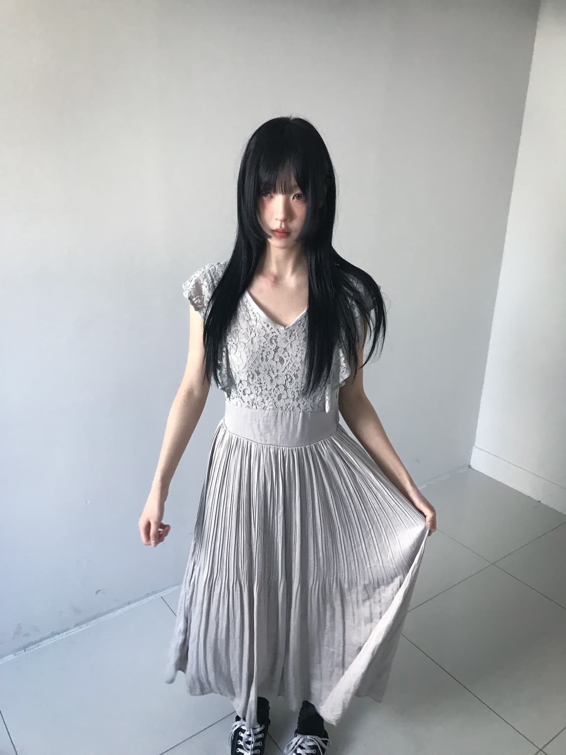 Back Ribbon Lace V Neck Dress 상품이미지5