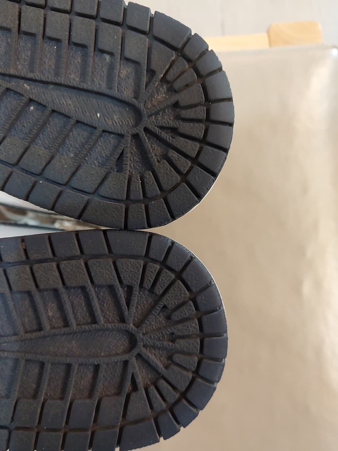 나이키 에어 조던 1 레트로 하이 OG 메탈릭 네이비 맨사이즈 250mm 상품이미지4