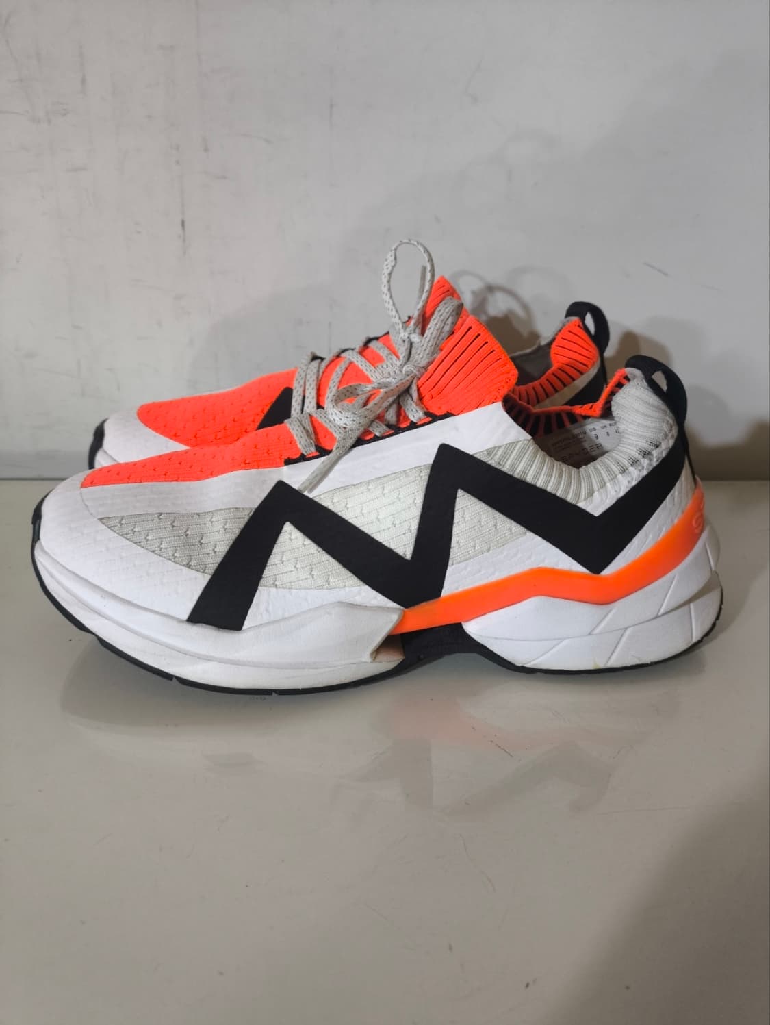 270mm 스파이더 디더블 러닝화 상품이미지1