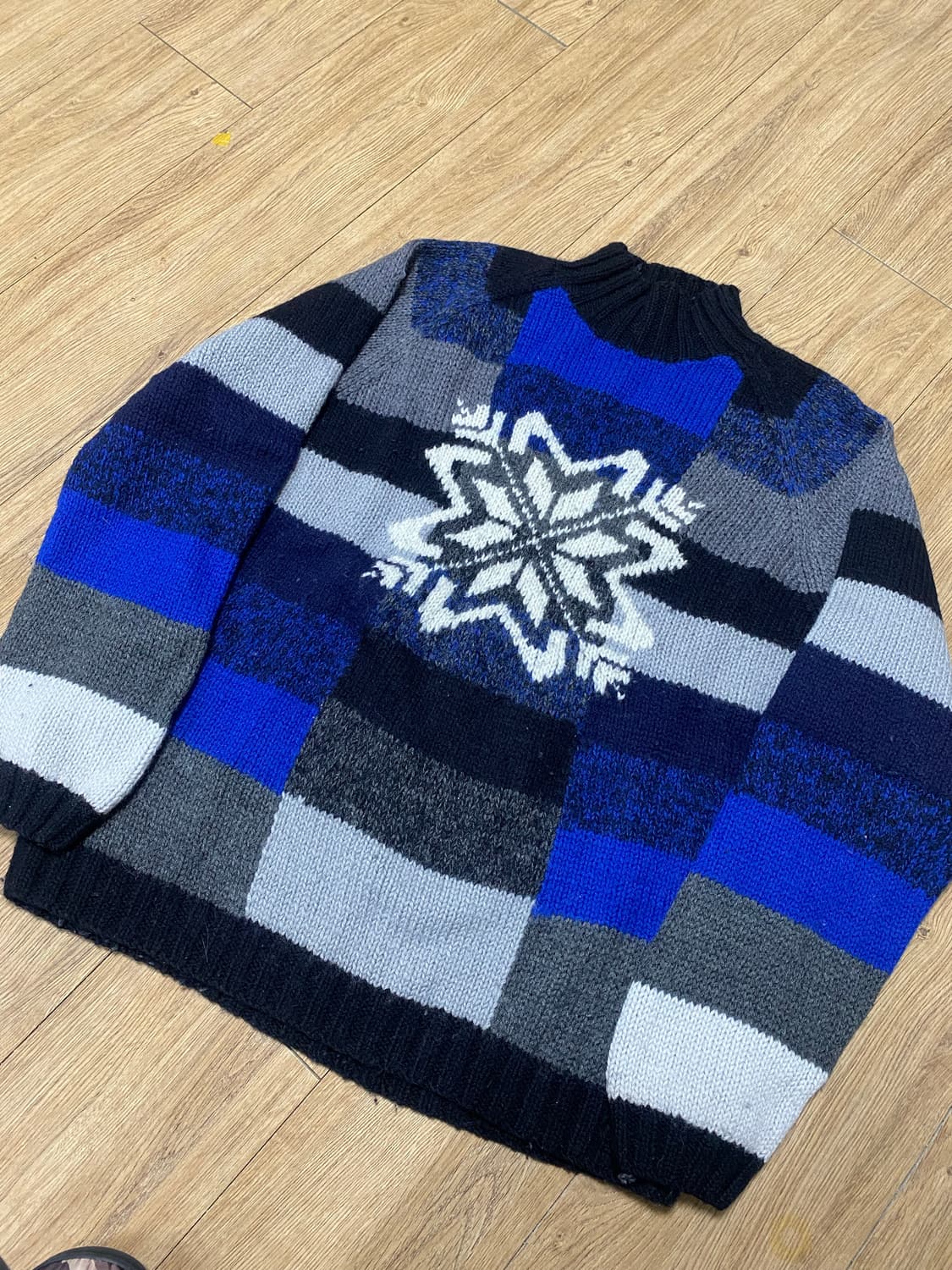 노티카 스노우 니트 상품이미지1