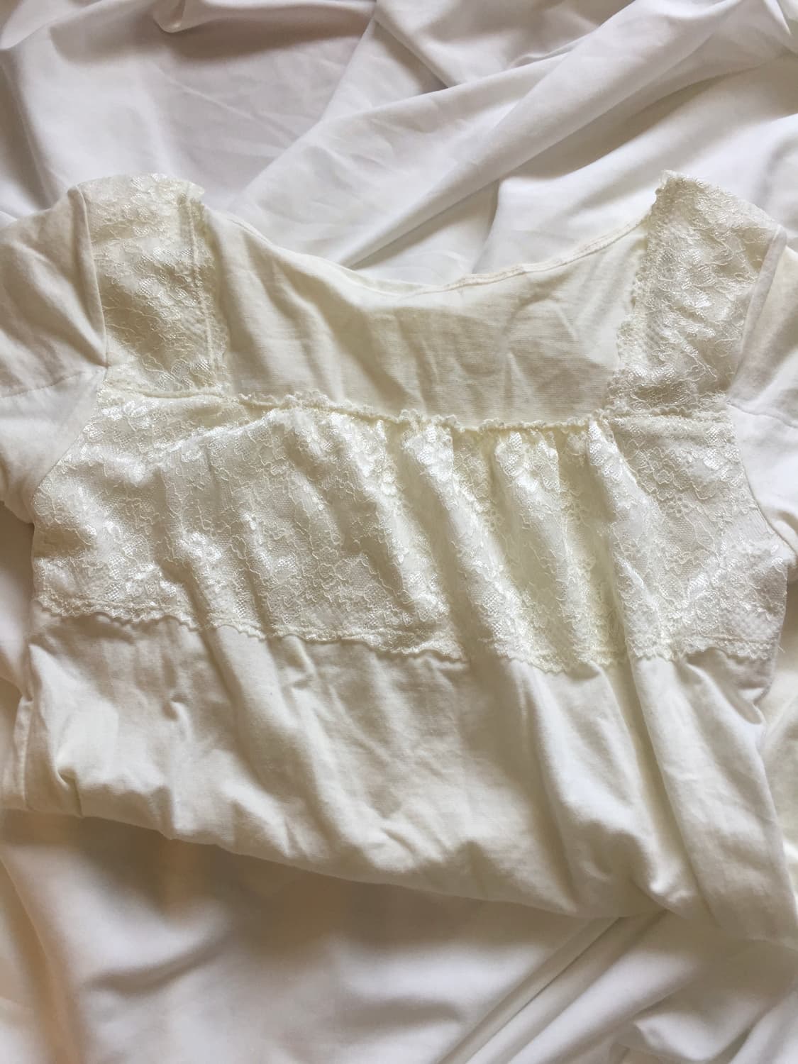 레이스 포인트 티셔츠 상품이미지3