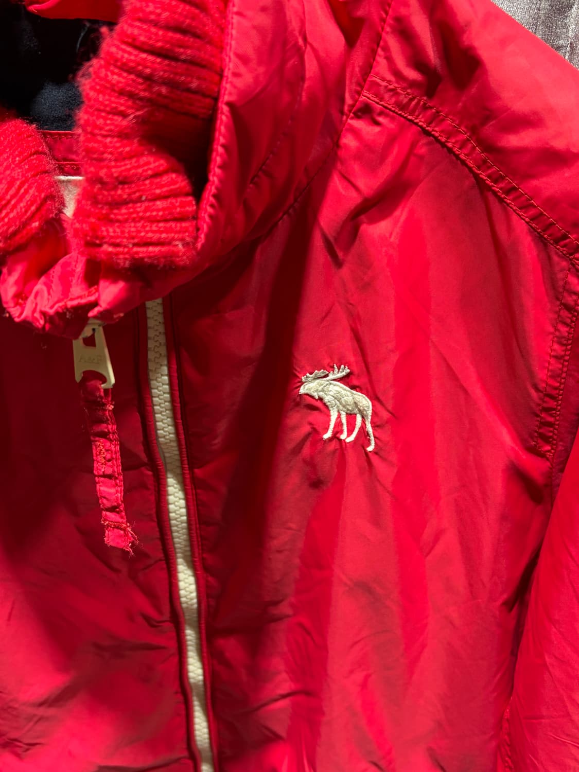 XL 아베크롬비 사슴로고 핑크레드 나일론 자켓 상품이미지4