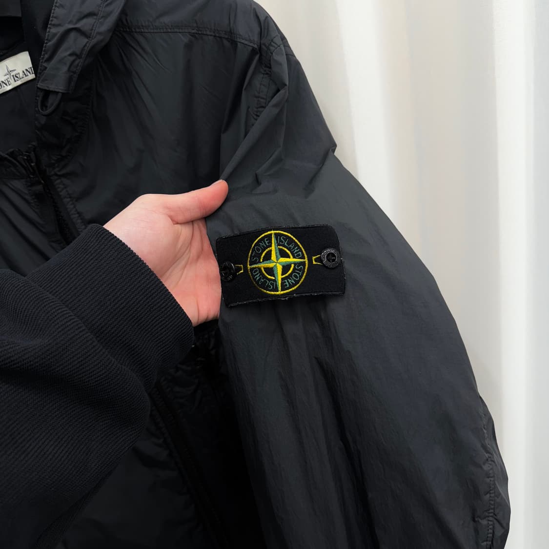 [백화점판/L] 스톤아일랜드 크링클랩스 롱 바람막이 상품이미지3