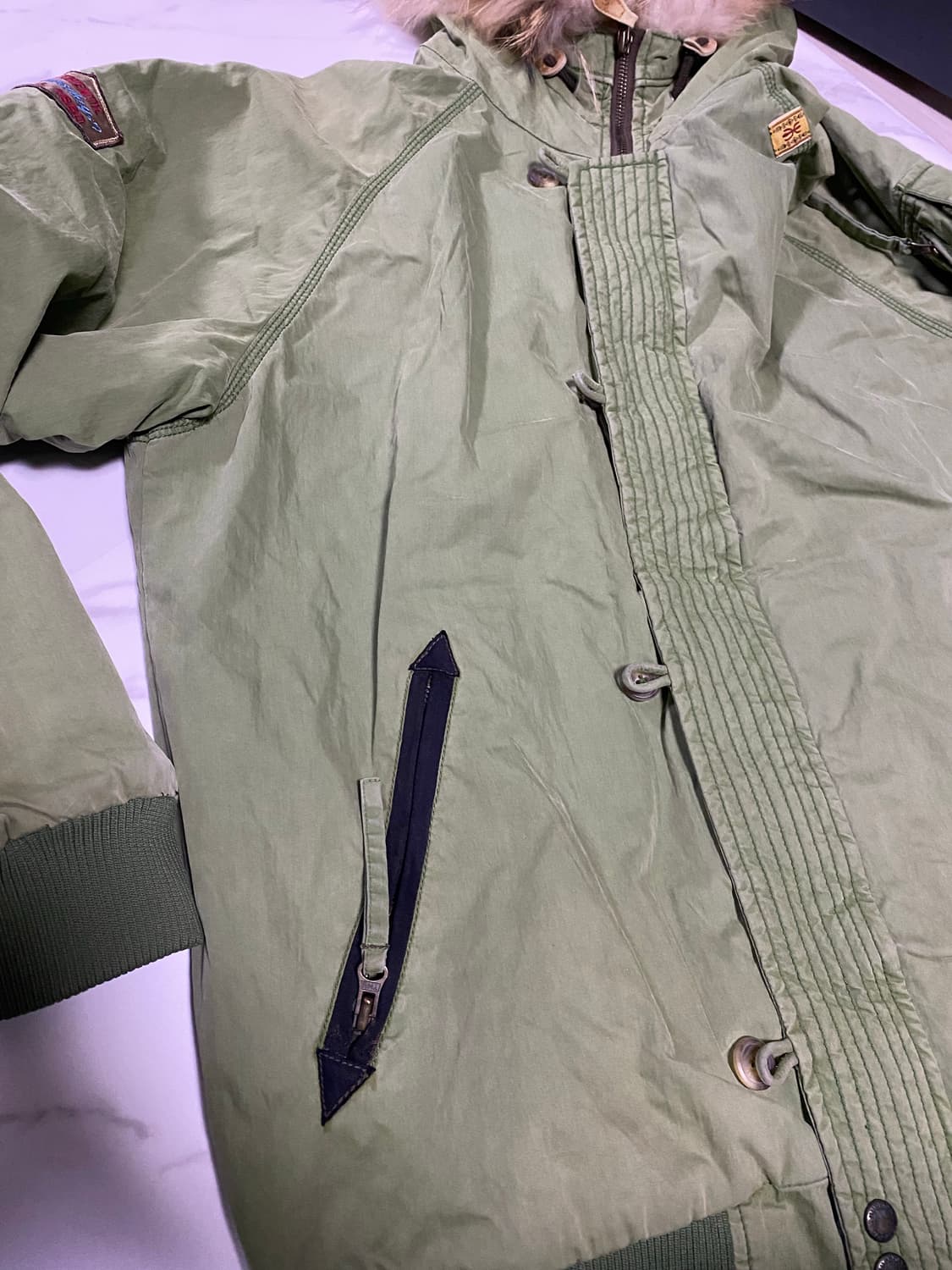 Thursday island n2b스타일 점퍼 상품이미지5