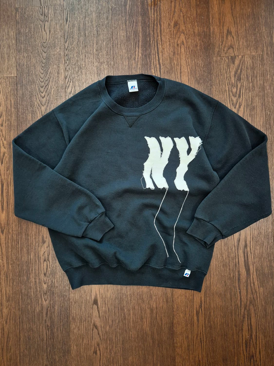 RUSSELL NY Appliquer Sweat(Black) 상품이미지1