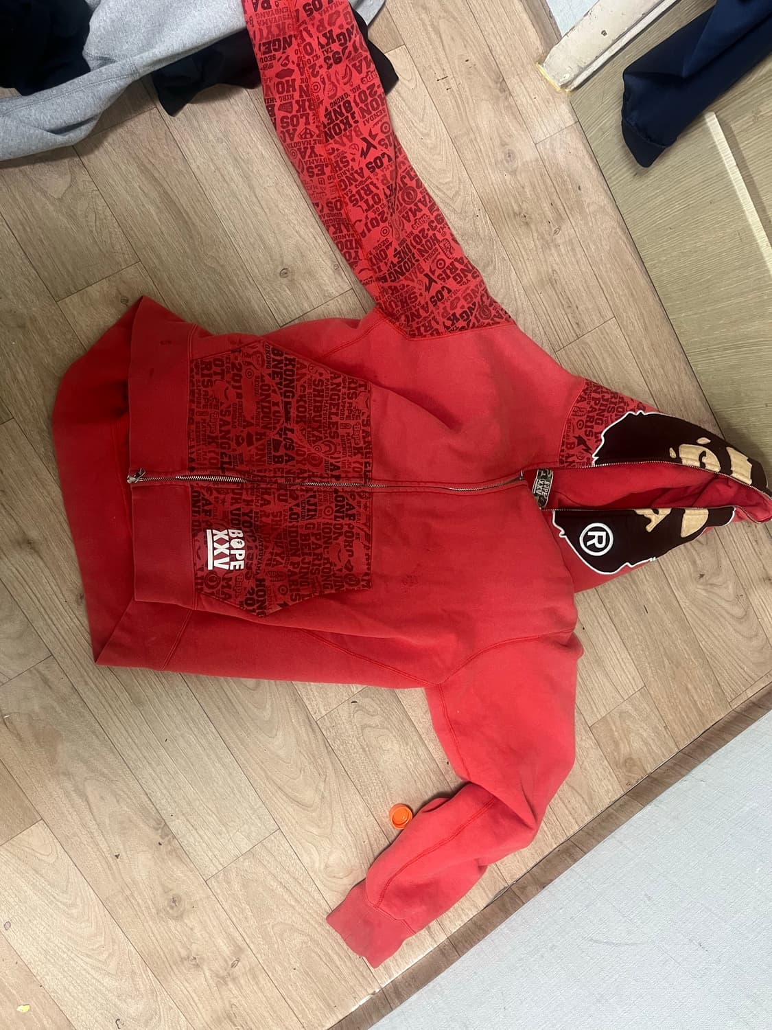 베이프 25주년 후드집업 팔아요 상품이미지1