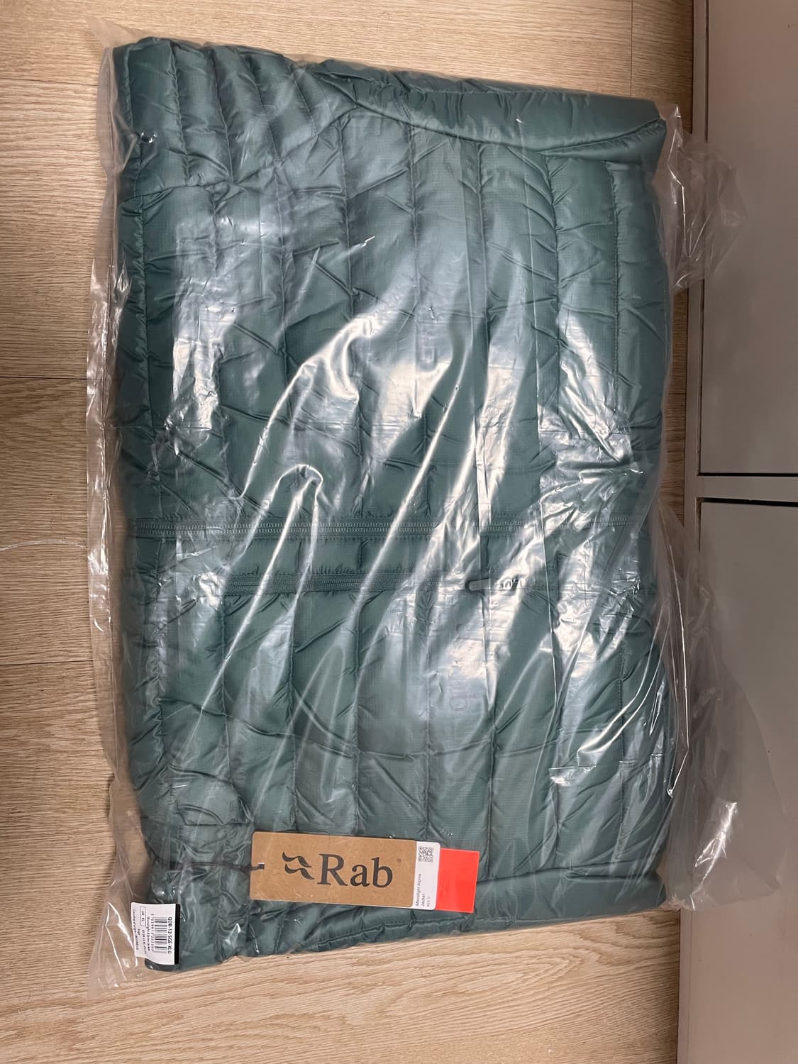 rab 랩 마이크로라이트 알파인 자켓 세이지그린 상품이미지3