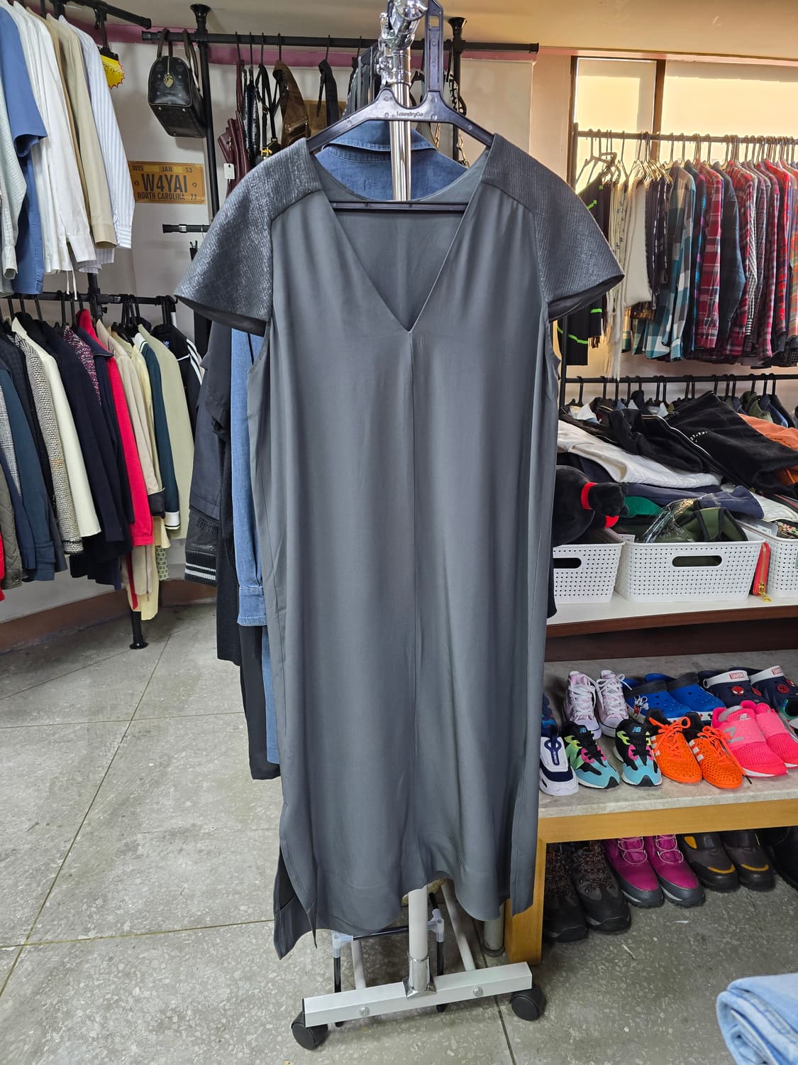 코스 V넥 반팔 롱원피스 (1240) 상품이미지1