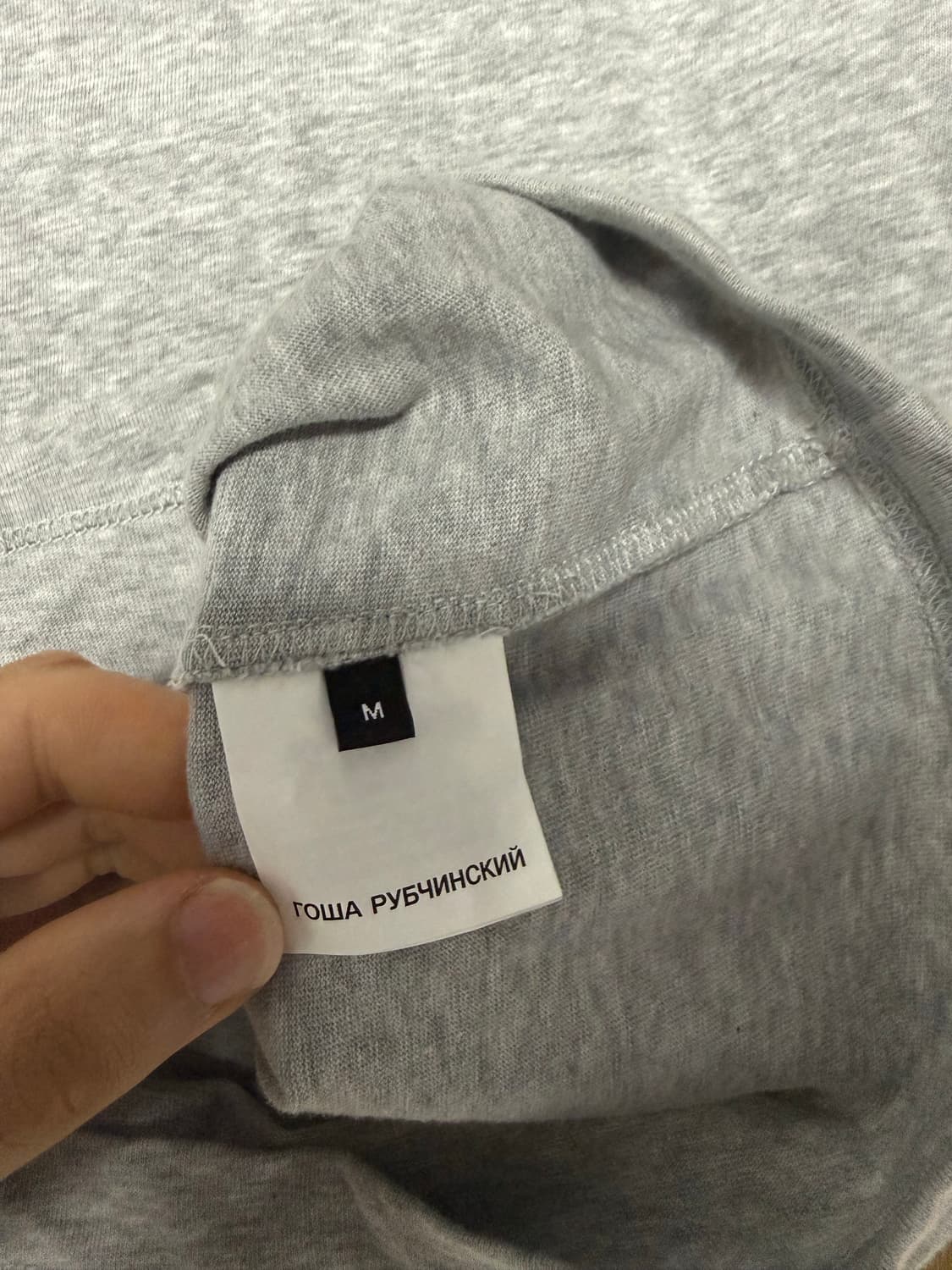 고샤루브친스키 그레이 로고 티셔츠 M 상품이미지2