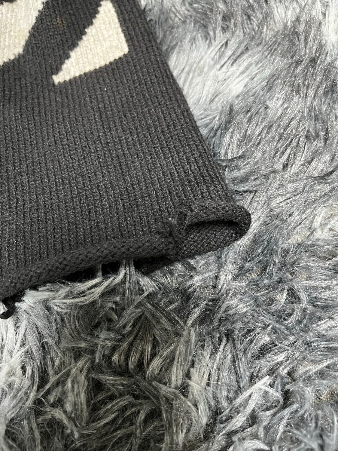 [L size] 오프화이트 애로우 니트 상품이미지6