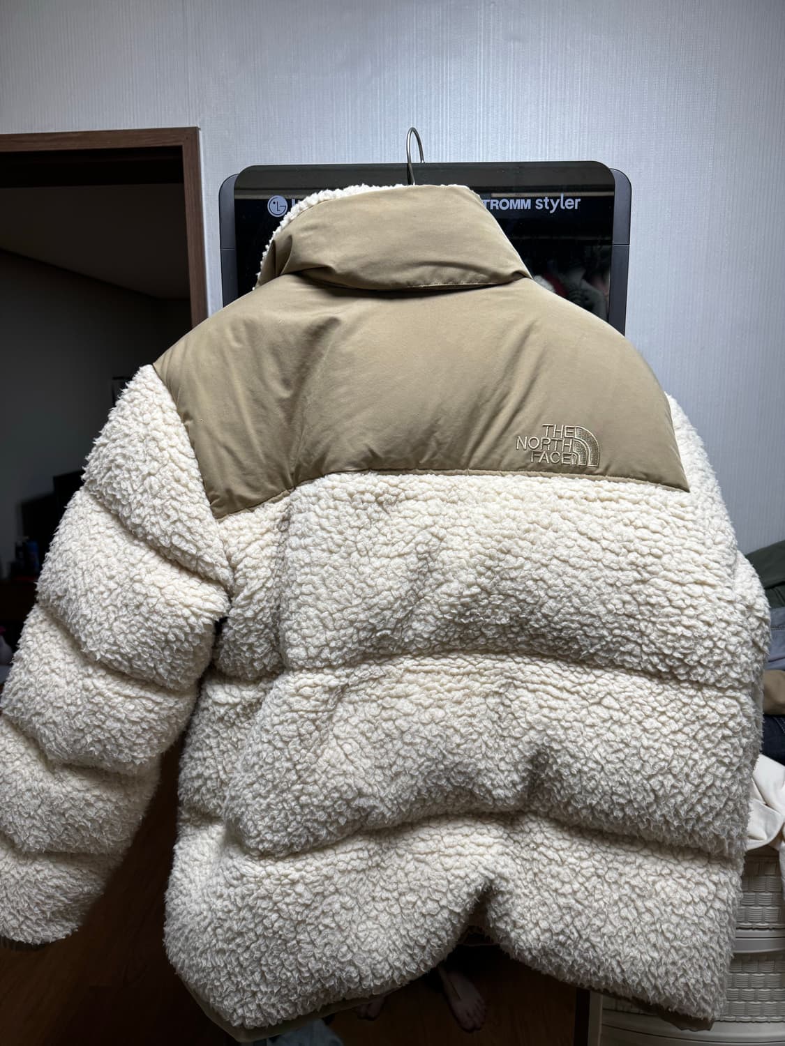 노스페이스 쉐르파 눕시 패딩 샌드 us xl asia xxl 상품이미지3