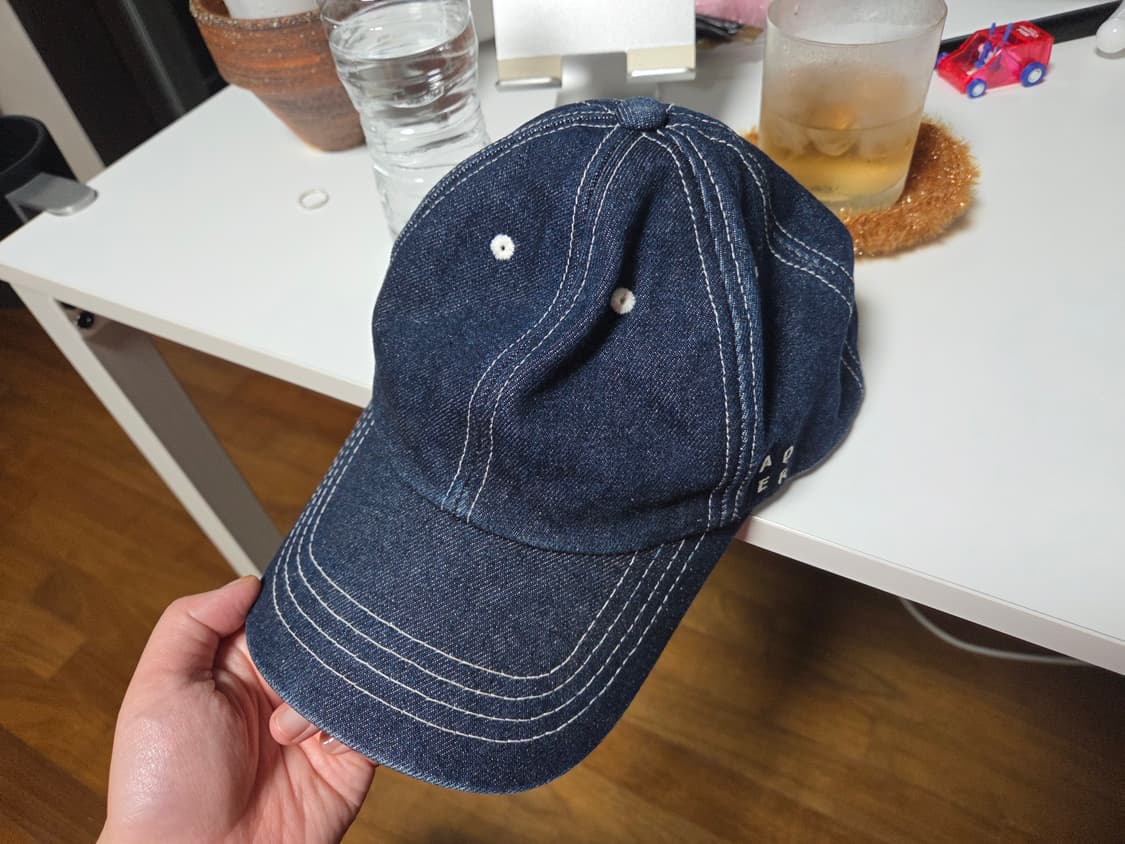 아더에러모자 판매합니다~ 상품이미지1