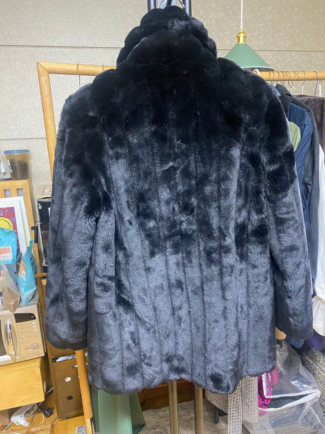 HARDY AMIES 블랙 퍼 코트 상품이미지4