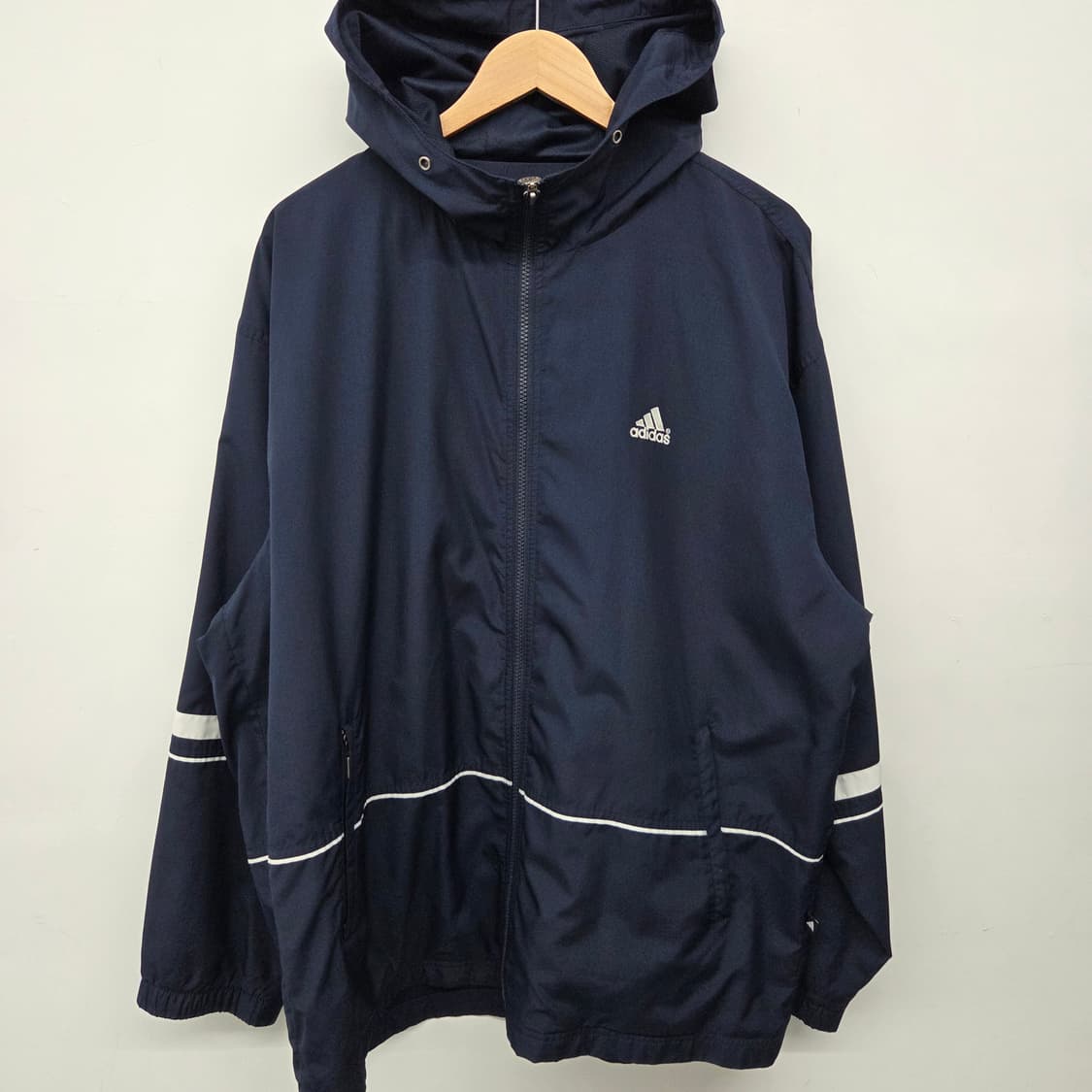 아디다스 네이비 후드 바람막이 점퍼 남2XL 상품이미지2