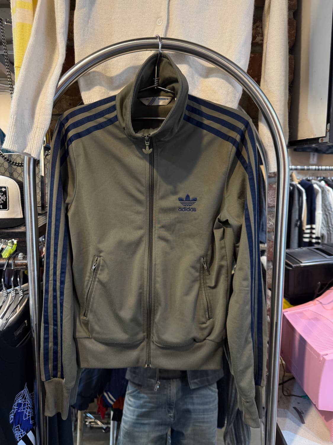 아디다스 대장급 희귀 카키 져지 상품이미지1