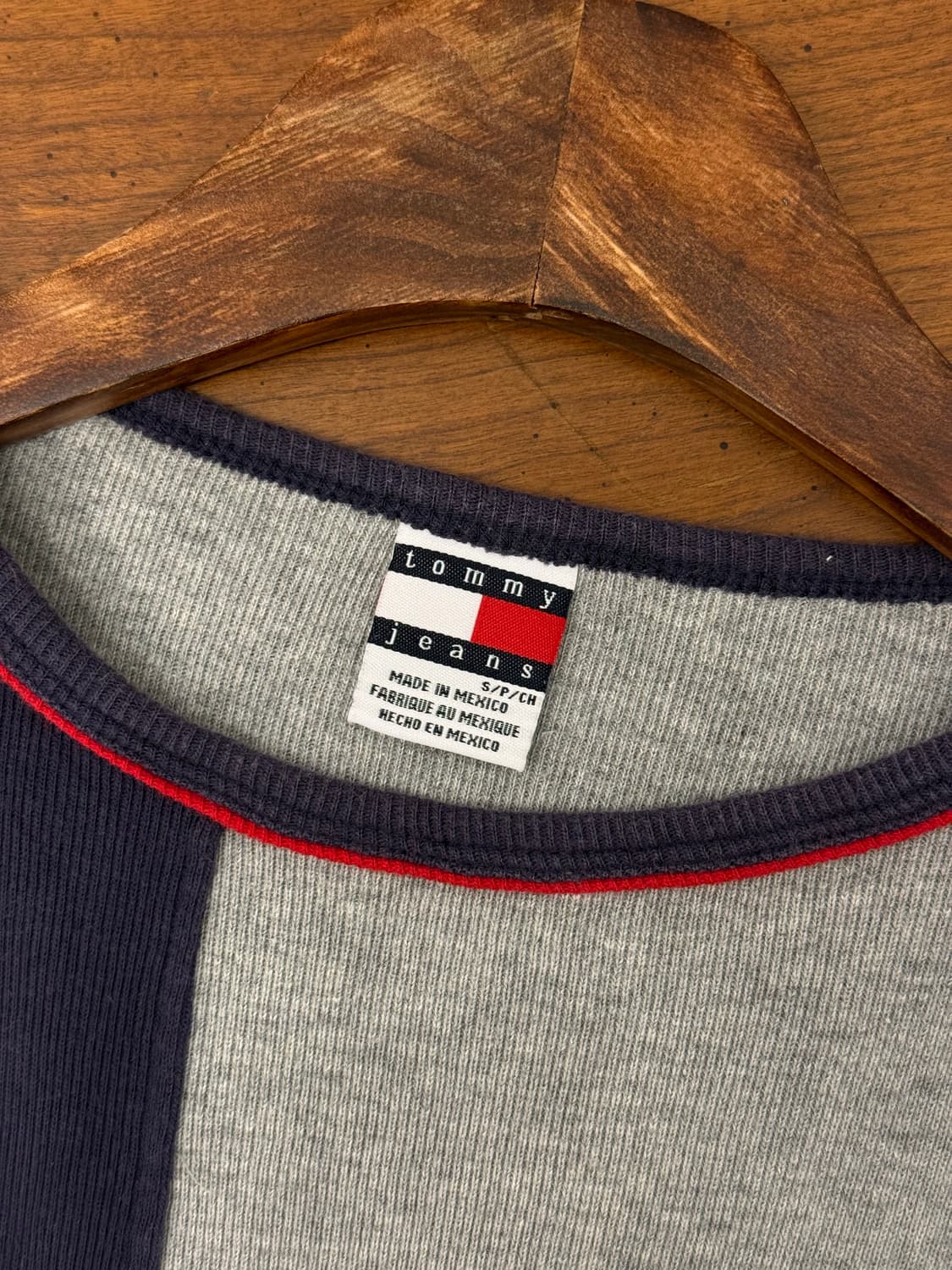 Tommy Jeans Long Sleeve Ribbed Top 상품이미지5