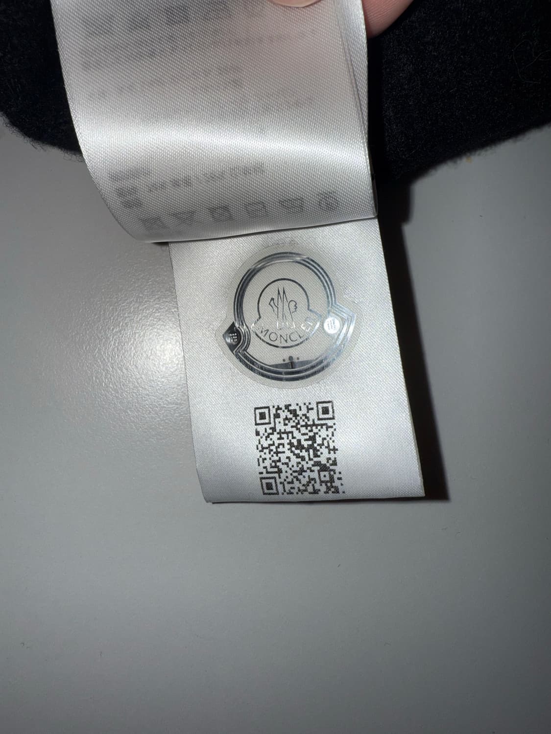 몽클레어 비니 블랙 상품이미지4