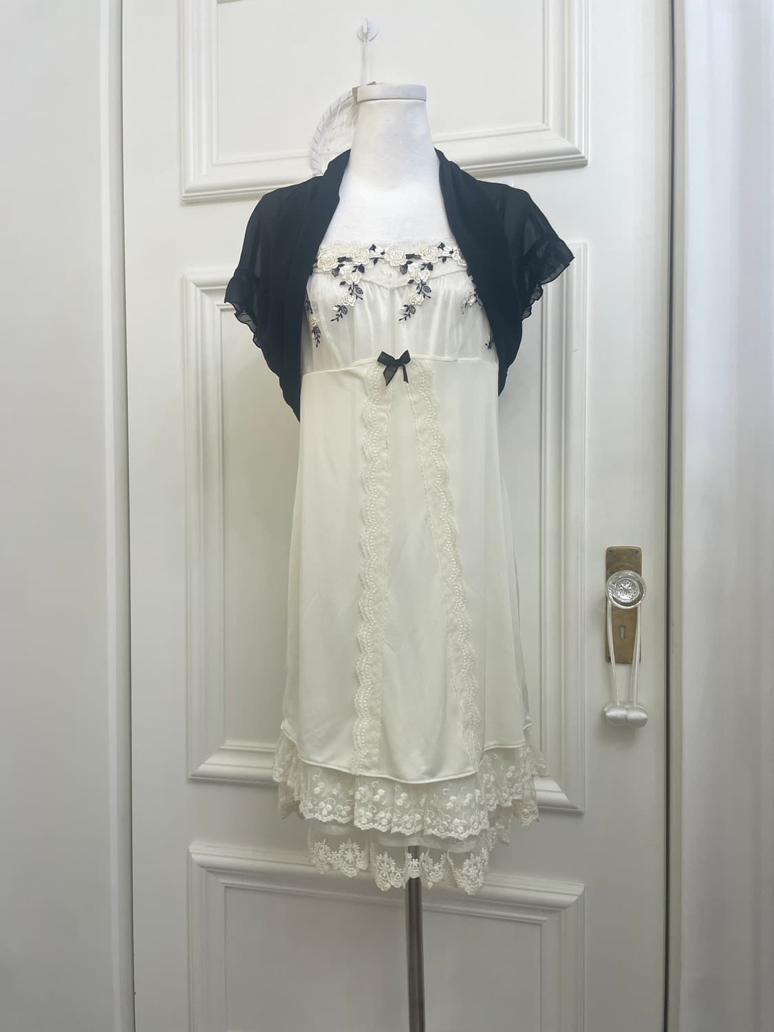 ivory&black lace flower embroidery fairy 상품이미지1