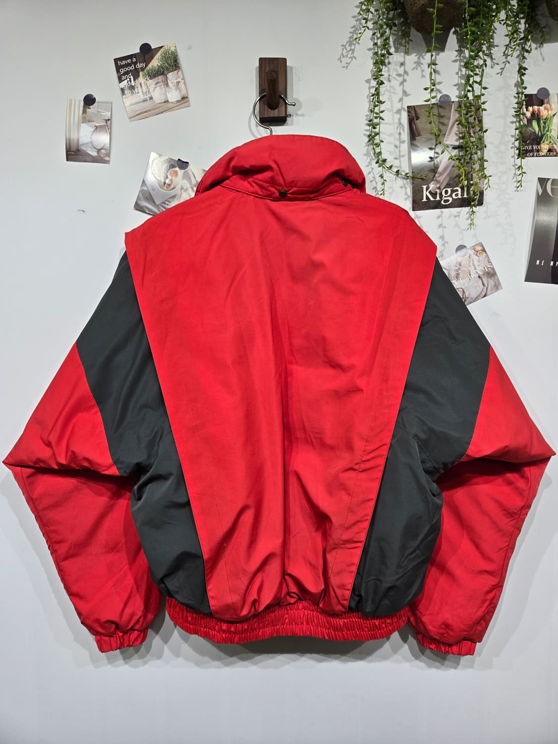 몽클레어 레드/블랙 빈티지 바람막이 점퍼 상품이미지2
