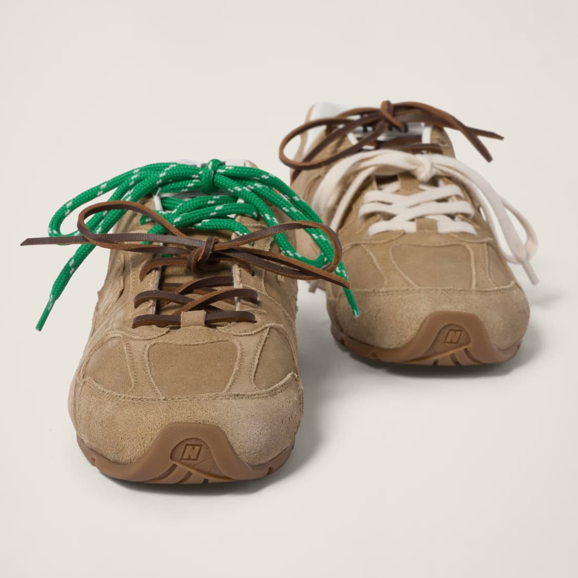 [36]미우미우 x 뉴발란스 26ss 스니커즈/에크루 상품이미지5