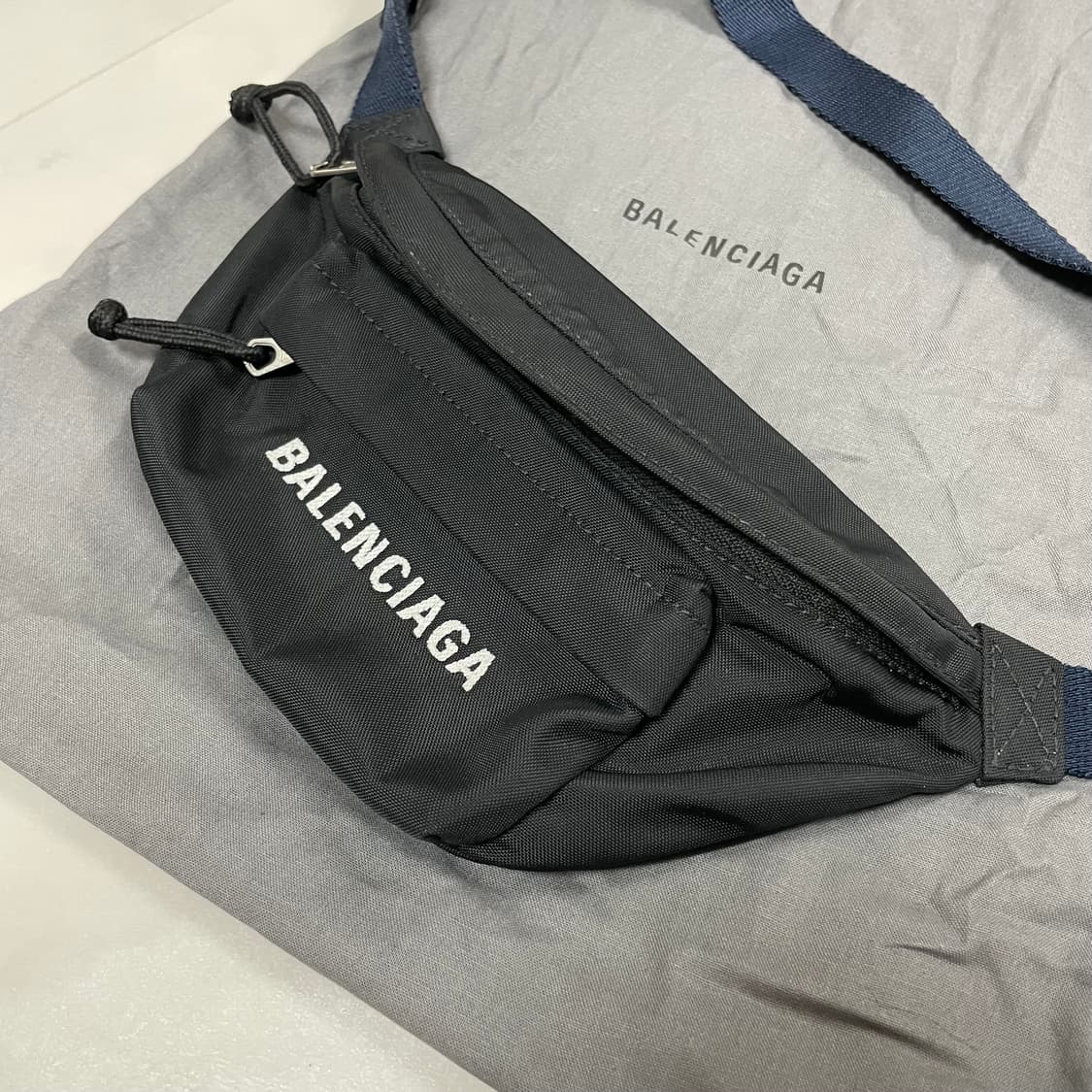 발렌시아가 벨트백 정품 새거급 상품이미지2