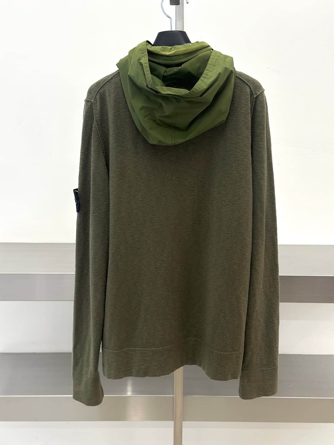 스톤아일랜드 와펜 나일론 배색 니트 후드집업 상품이미지4