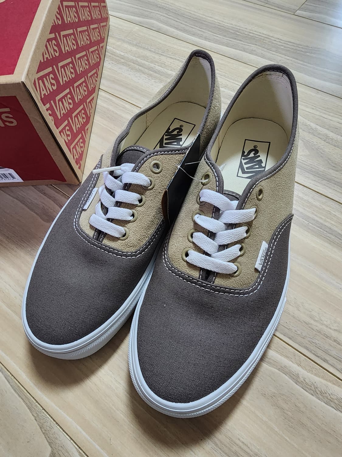 반스어센틱스니커즈신발브라운270 상품이미지1