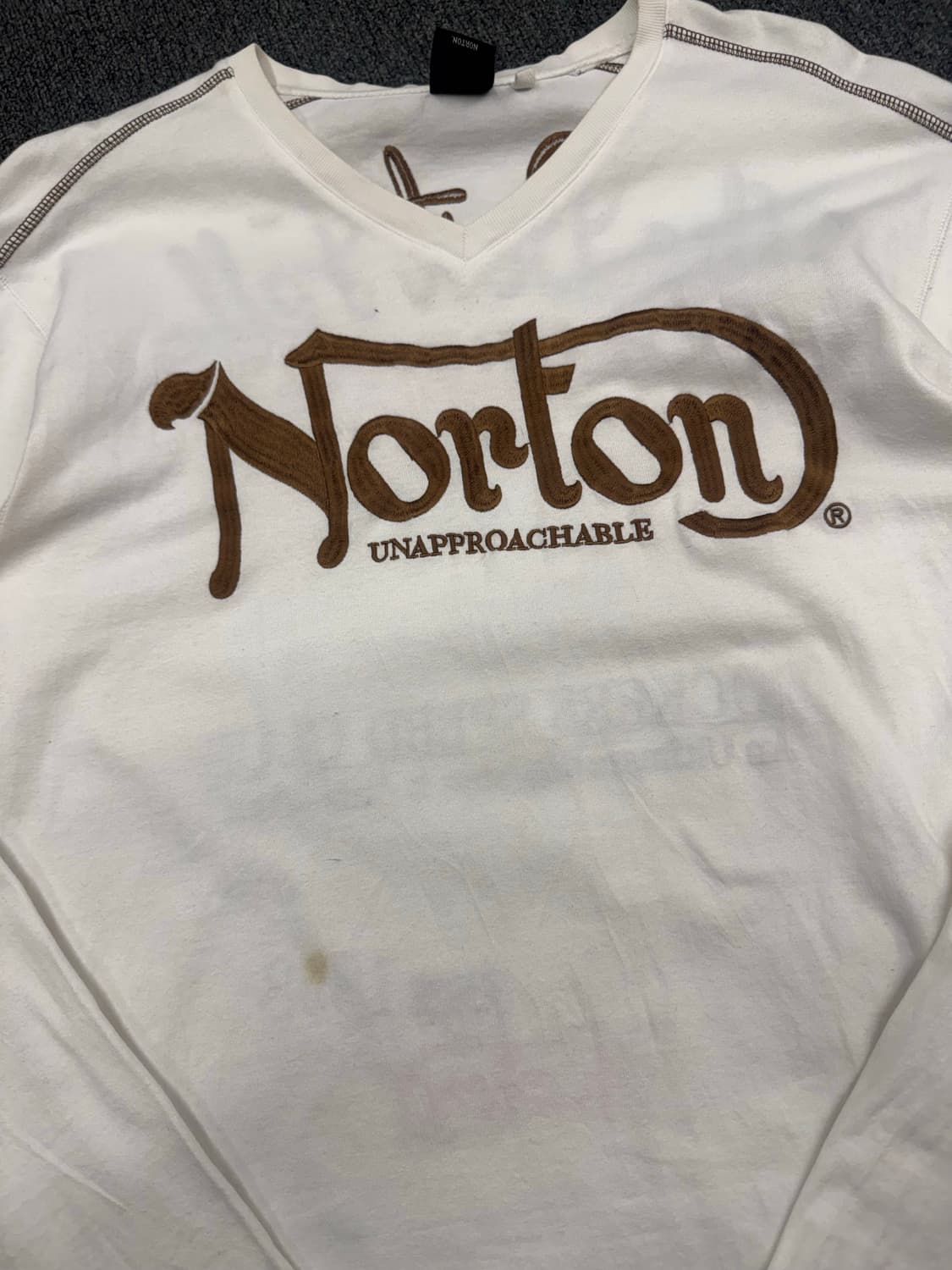 XL)노턴 빈티지 자수 브이넥 롱슬리브 상품이미지2