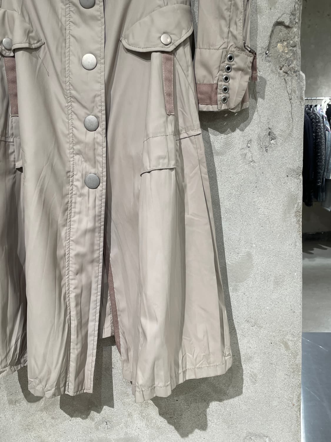 마리떼 프랑소와 저버 베이지 스냅버튼 유틸리티 나일론 코트 상품이미지5