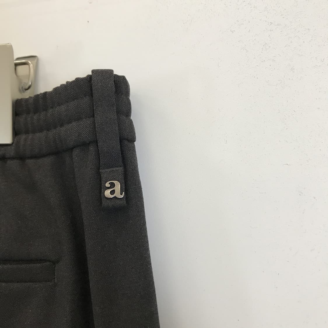 알레그리 ALLEGRI 스트링 밴딩 슬랙스 [34-35] 상품이미지5